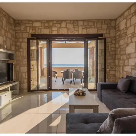 La Perla Superior Villa *