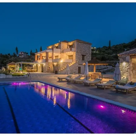 La Perla Superior Villa *