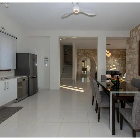 Villa La Perla Superior Khartata